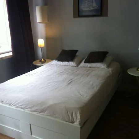 Bed & Coffee 3*