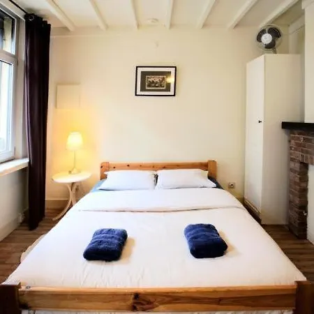 Bed & Coffee 3* Antwerp